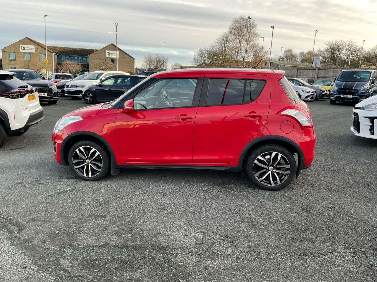2016 SUZUKI SWIFT 2016 SUZUKI SWIFT