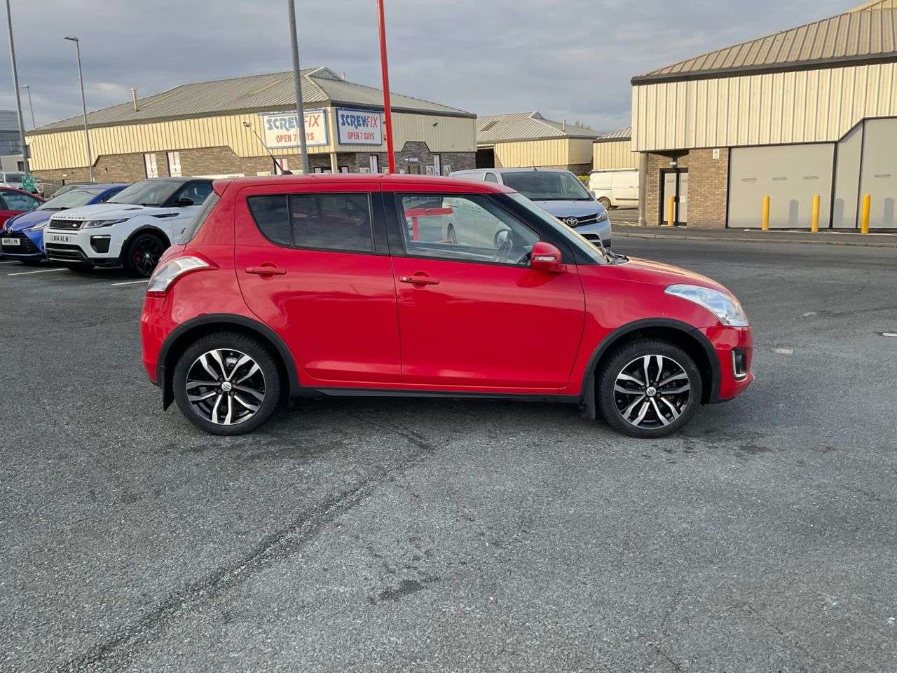 2016 SUZUKI SWIFT 2016 SUZUKI SWIFT