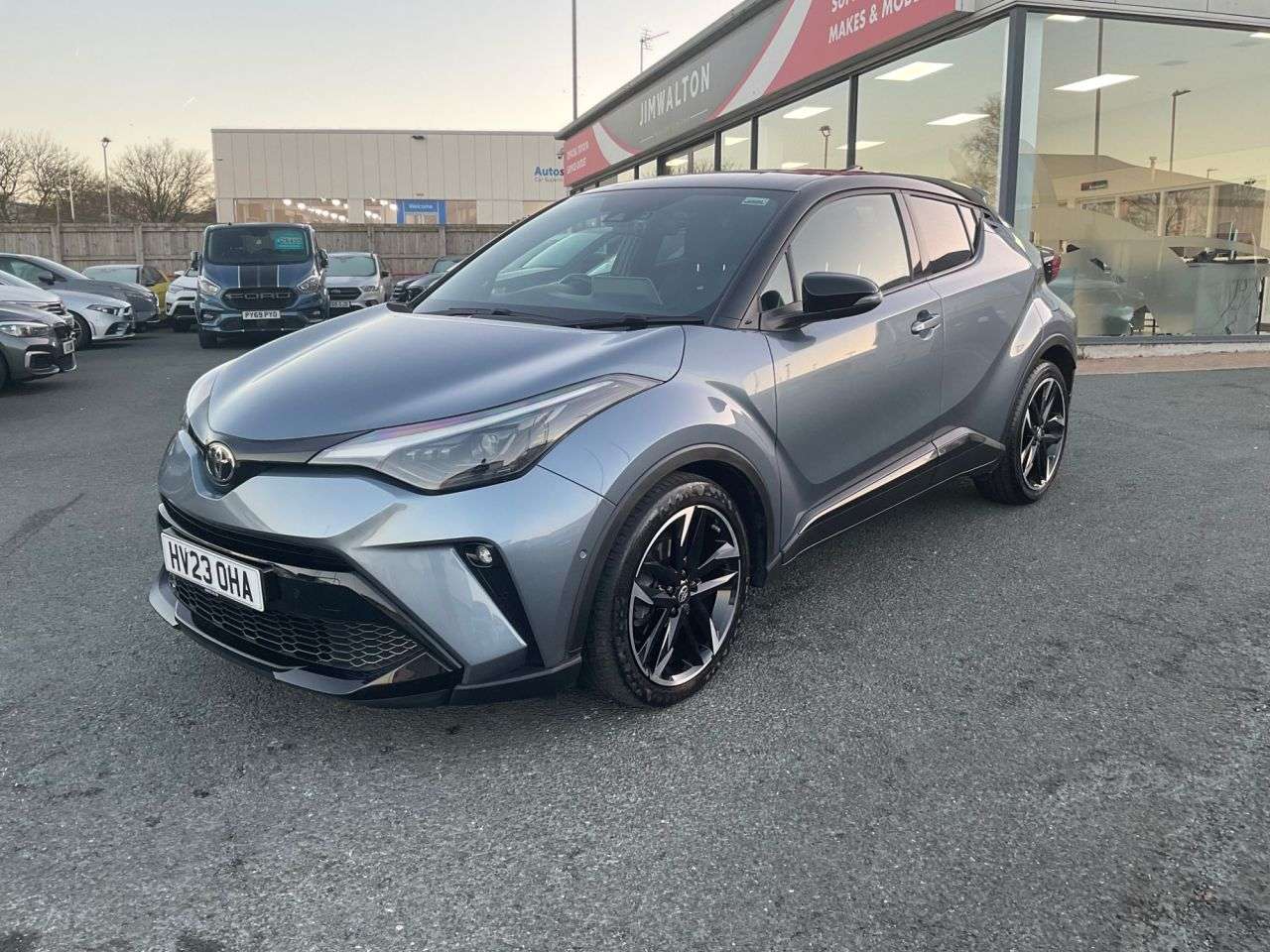 2023 TOYOTA C-HR 2023 TOYOTA C-HR