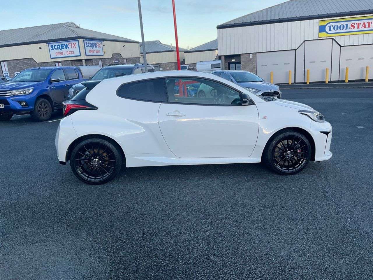 2021 TOYOTA YARIS 2021 TOYOTA YARIS