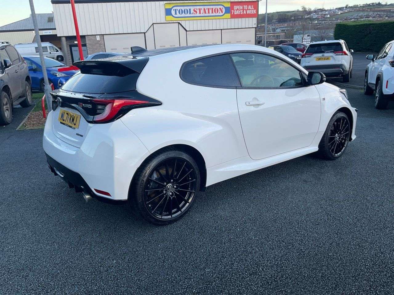 2021 TOYOTA YARIS 2021 TOYOTA YARIS