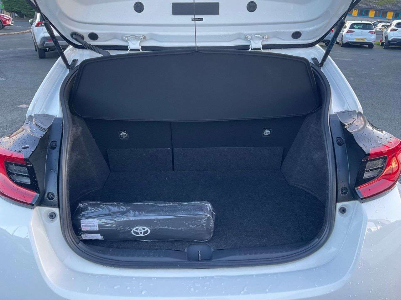 2021 TOYOTA YARIS 2021 TOYOTA YARIS