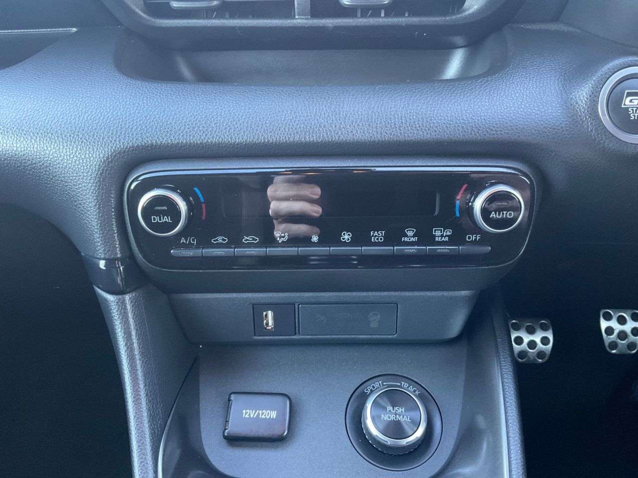 2021 TOYOTA YARIS 2021 TOYOTA YARIS