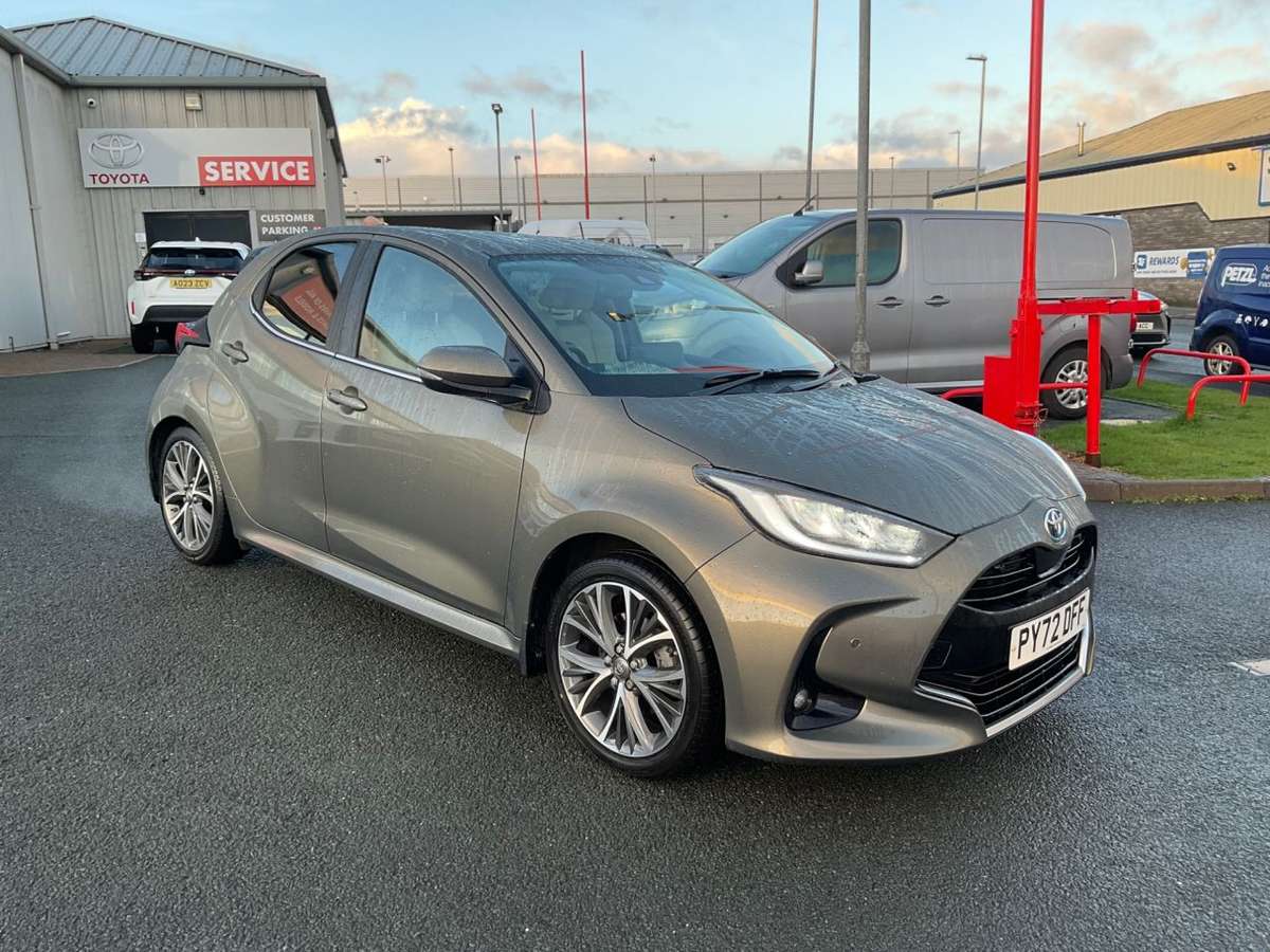 Check out this Toyota Yaris 2022 Hybrid Electric Automatic