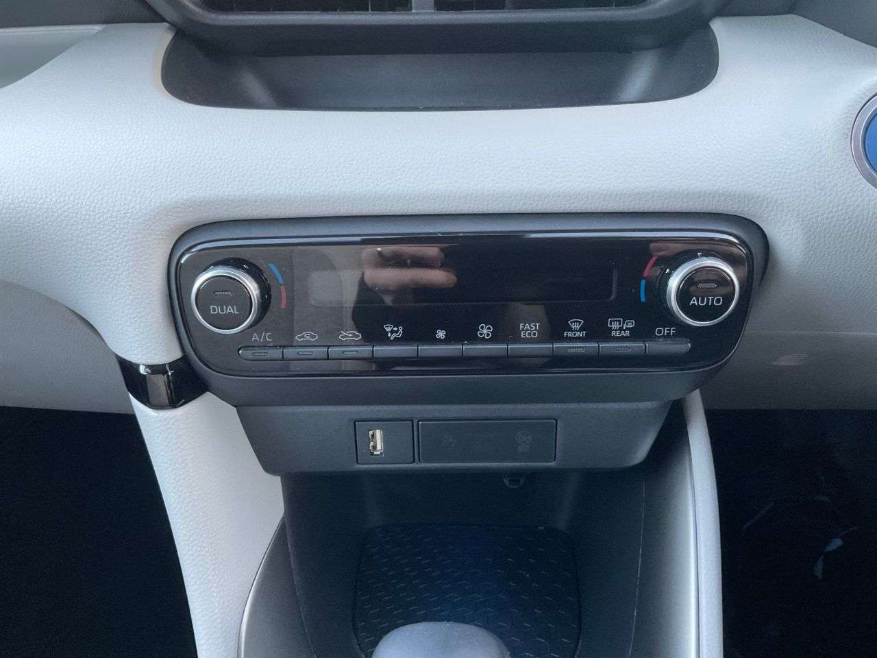 2022 TOYOTA YARIS 2022 TOYOTA YARIS