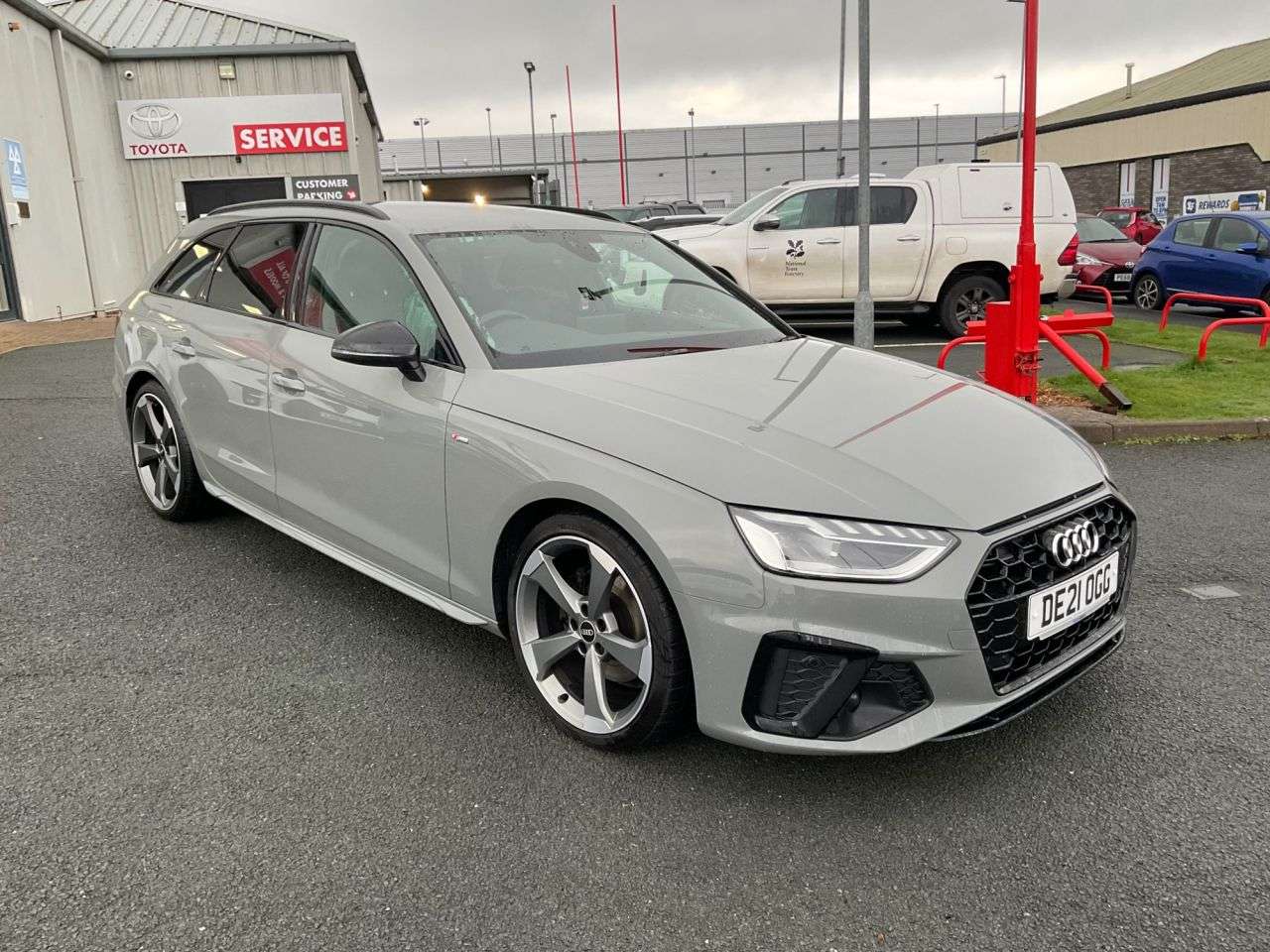 2021 AUDI A4 AVANT 2021 AUDI A4 AVANT
