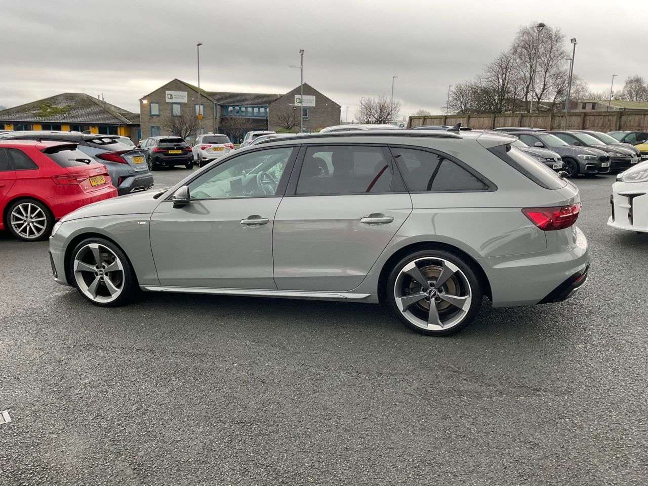 2021 AUDI A4 AVANT 2021 AUDI A4 AVANT