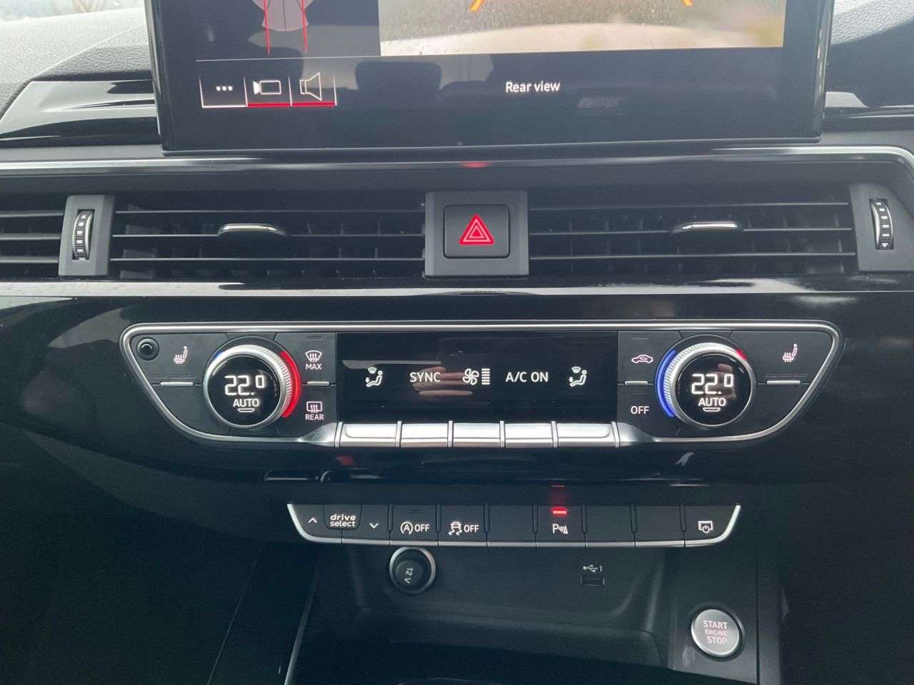 2021 AUDI A4 AVANT 2021 AUDI A4 AVANT