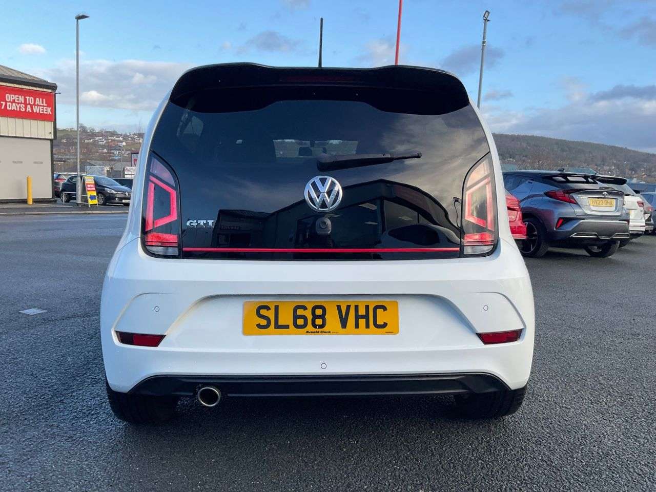 2018 VOLKSWAGEN UP! 2018 VOLKSWAGEN UP!