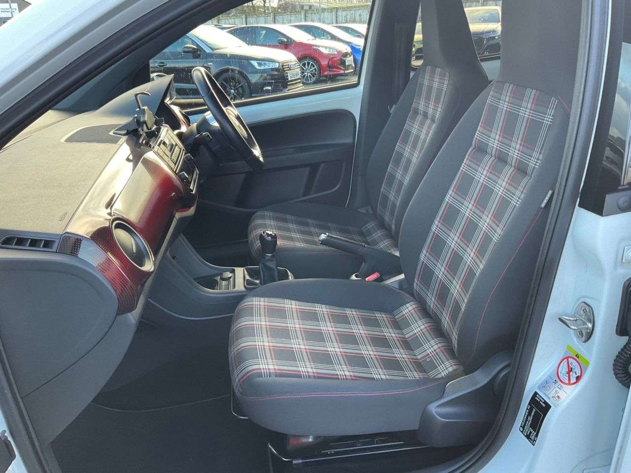 2018 VOLKSWAGEN UP! 2018 VOLKSWAGEN UP!