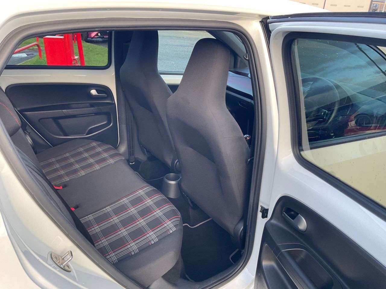 2018 VOLKSWAGEN UP! 2018 VOLKSWAGEN UP!