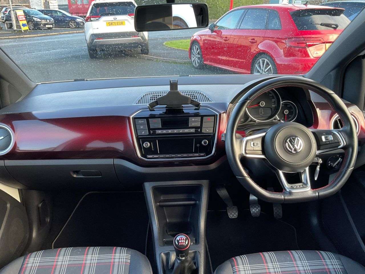 2018 VOLKSWAGEN UP! 2018 VOLKSWAGEN UP!