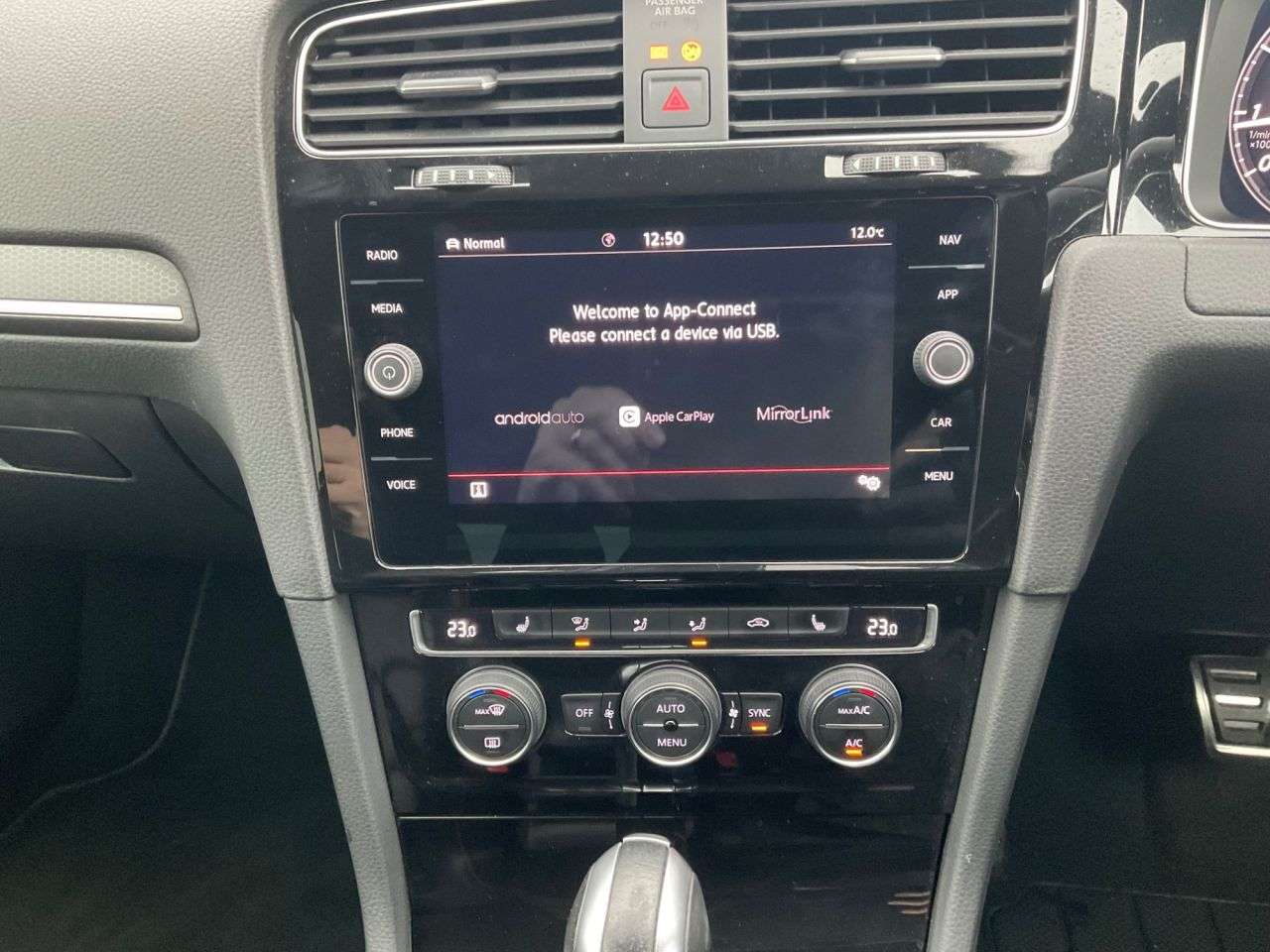 2019 VOLKSWAGEN GOLF 2019 VOLKSWAGEN GOLF