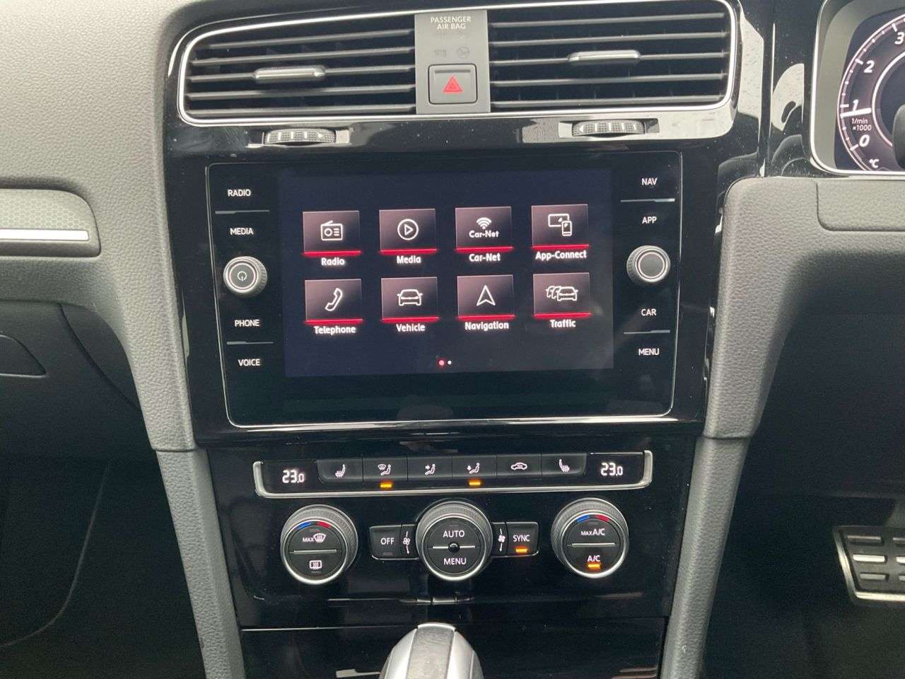 2019 VOLKSWAGEN GOLF 2019 VOLKSWAGEN GOLF