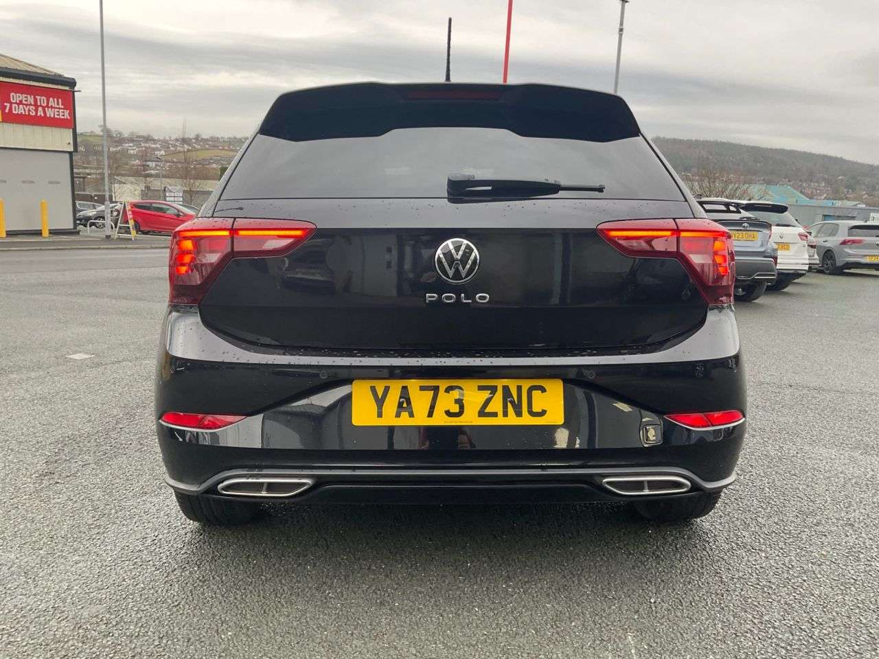 A 2024 VOLKSWAGEN POLO 1.0 TSI R-Line Hatchback 5dr Petrol DSG Euro 6 (s/s) (95 ps) A 2024 VOLKSWAGEN POLO 1.0 TSI R-Line Hatchback 5dr Petrol DSG Euro 6 (s/s) (95 ps)