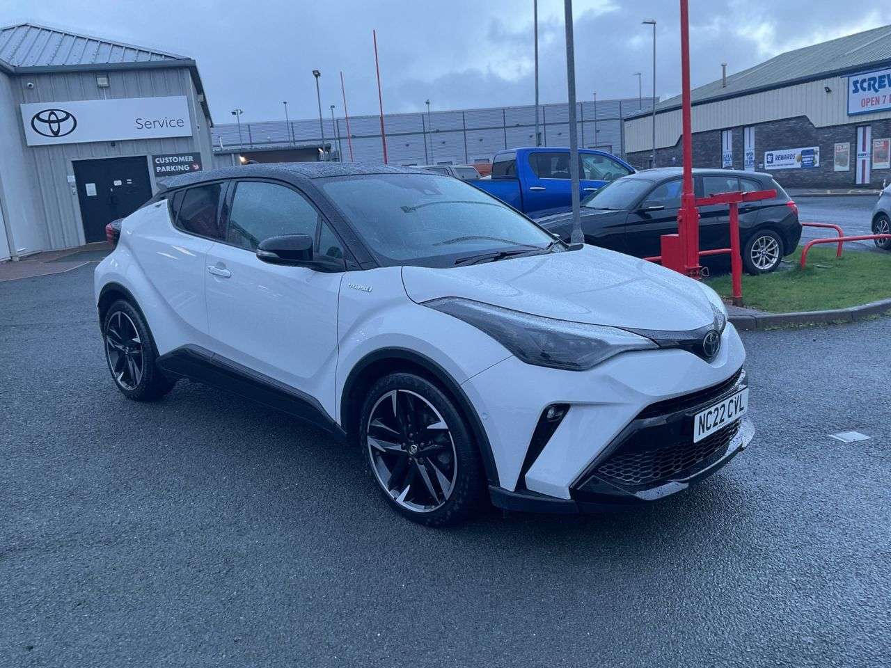A 2024 TOYOTA C-HR 1.8 VVT-h GR SPORT SUV 5dr Petrol Hybrid CVT Euro 6 (s/s) (122 ps) A 2024 TOYOTA C-HR 1.8 VVT-h GR SPORT SUV 5dr Petrol Hybrid CVT Euro 6 (s/s) (122 ps)