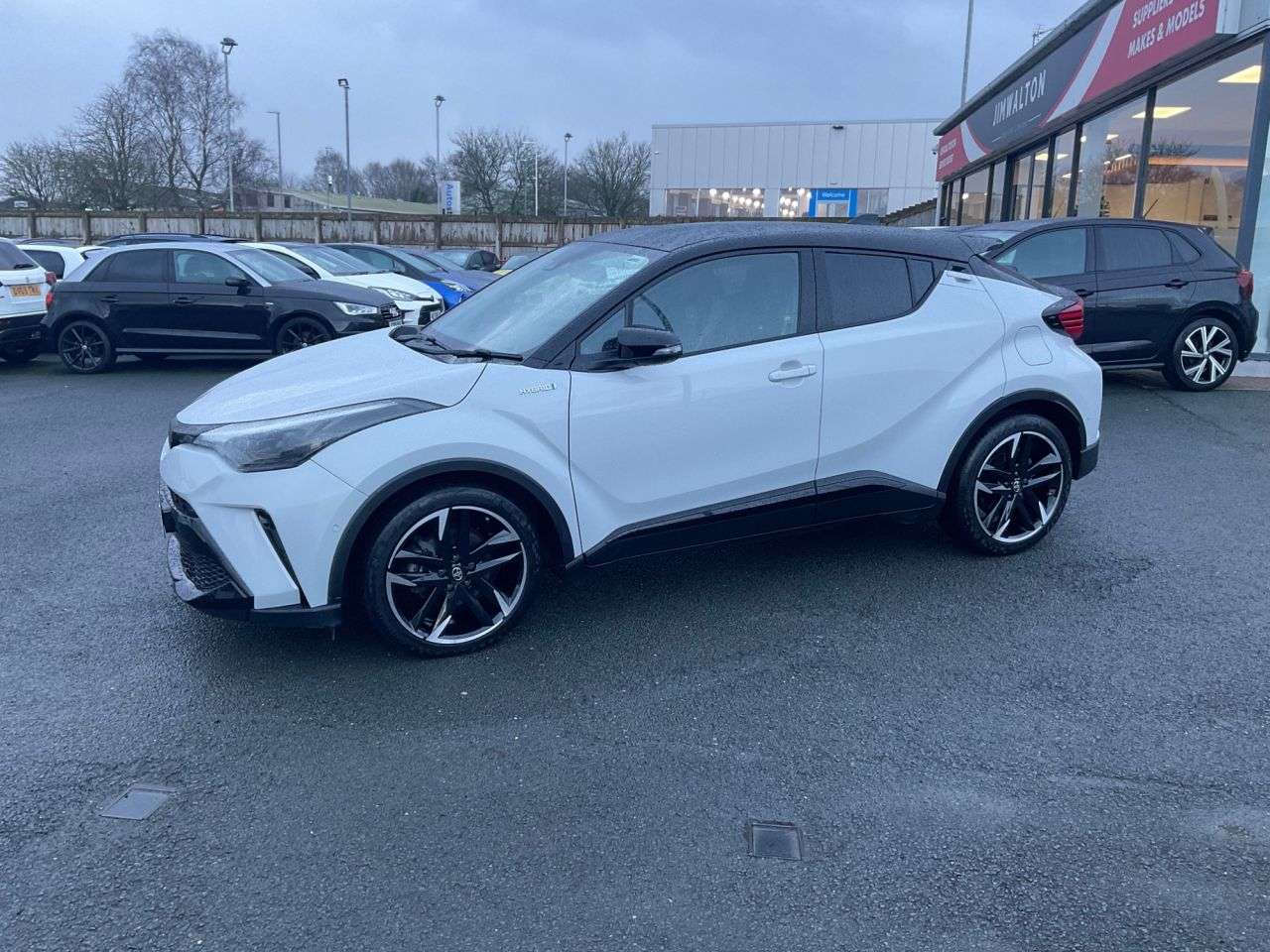 2024 TOYOTA C-HR 2024 TOYOTA C-HR