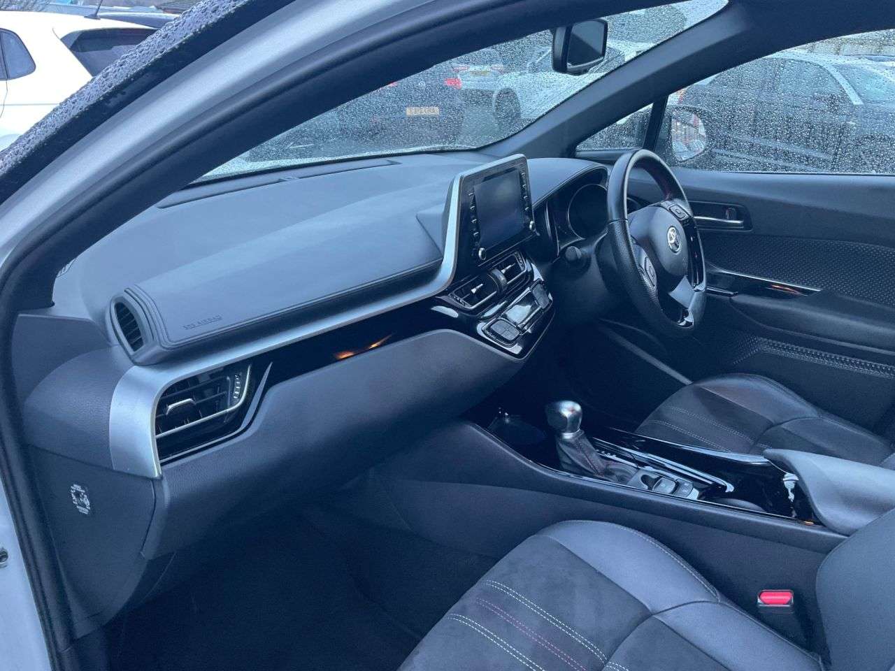 2024 TOYOTA C-HR 2024 TOYOTA C-HR