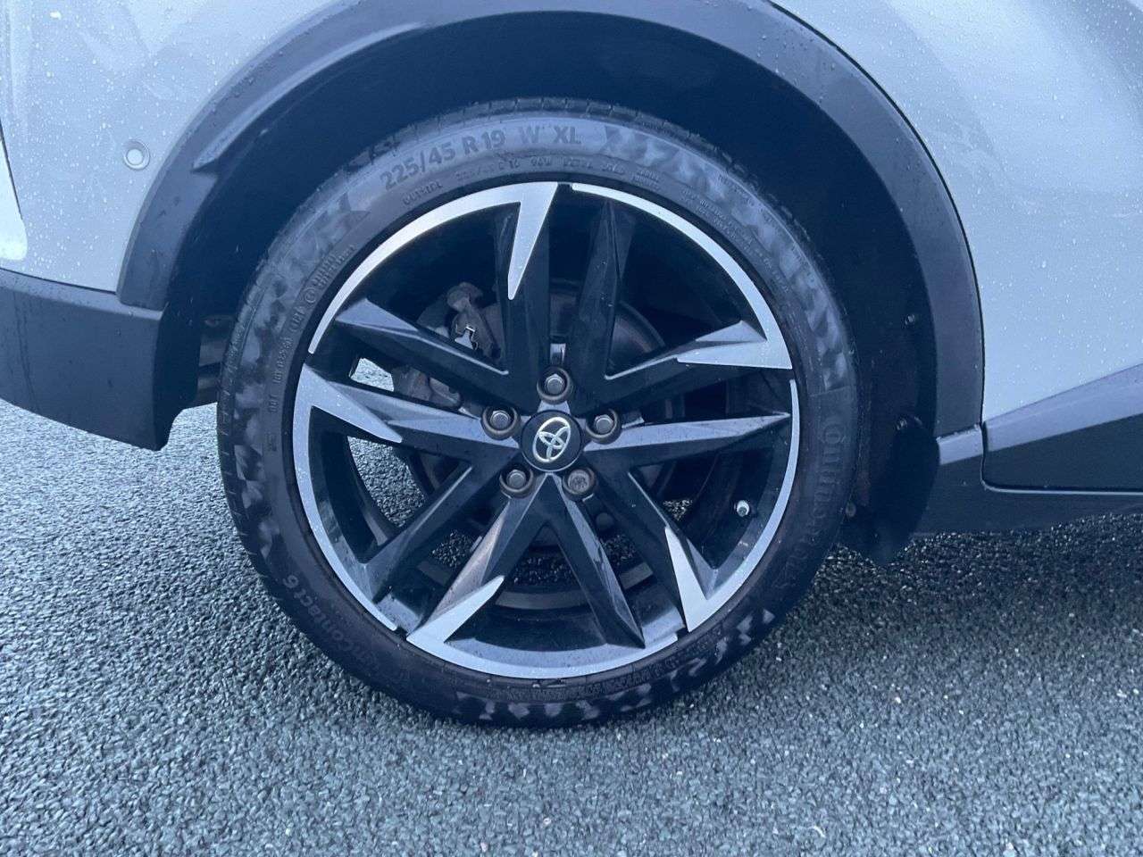 2024 TOYOTA C-HR 2024 TOYOTA C-HR