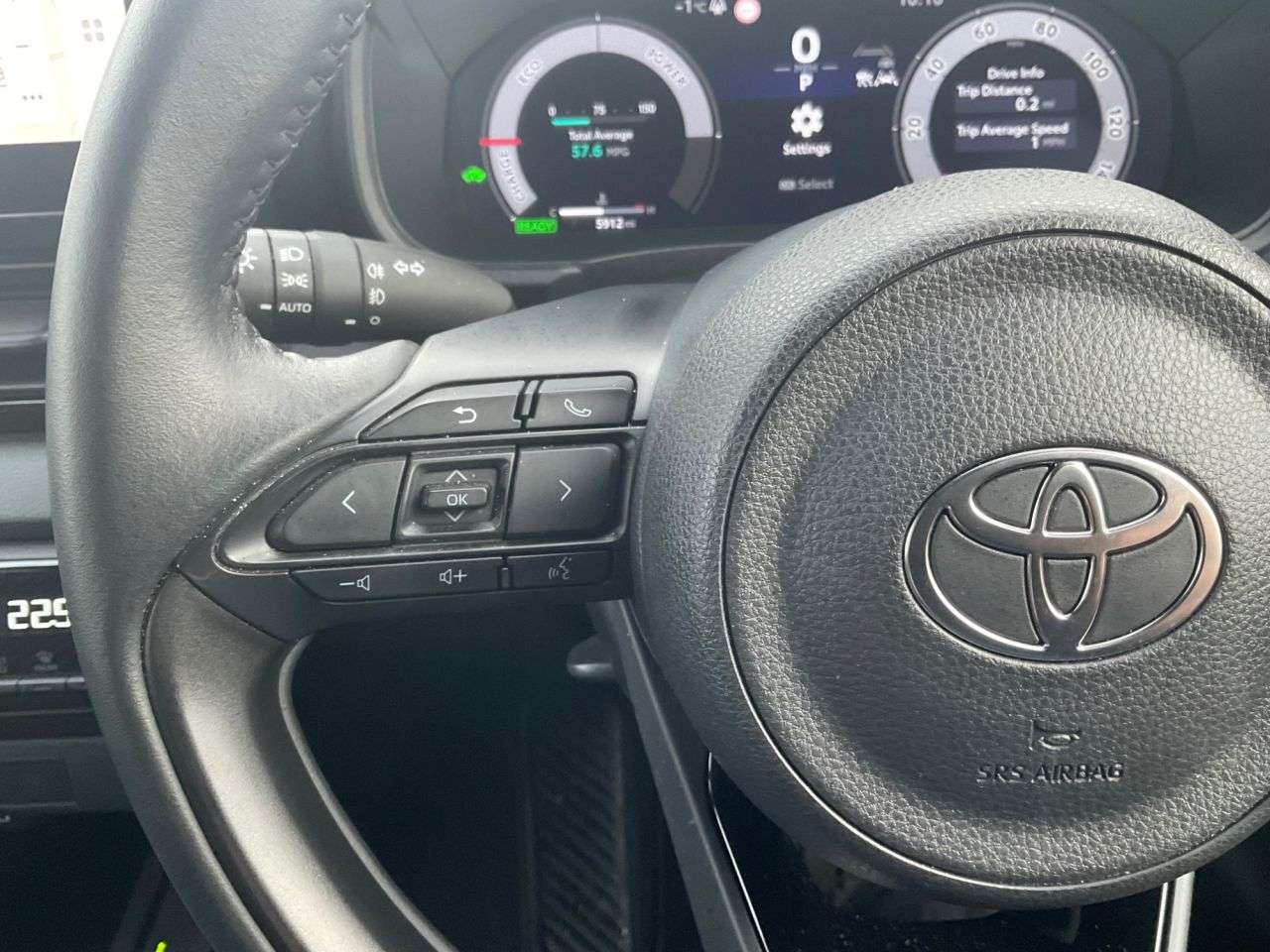 2024 TOYOTA YARIS 2024 TOYOTA YARIS