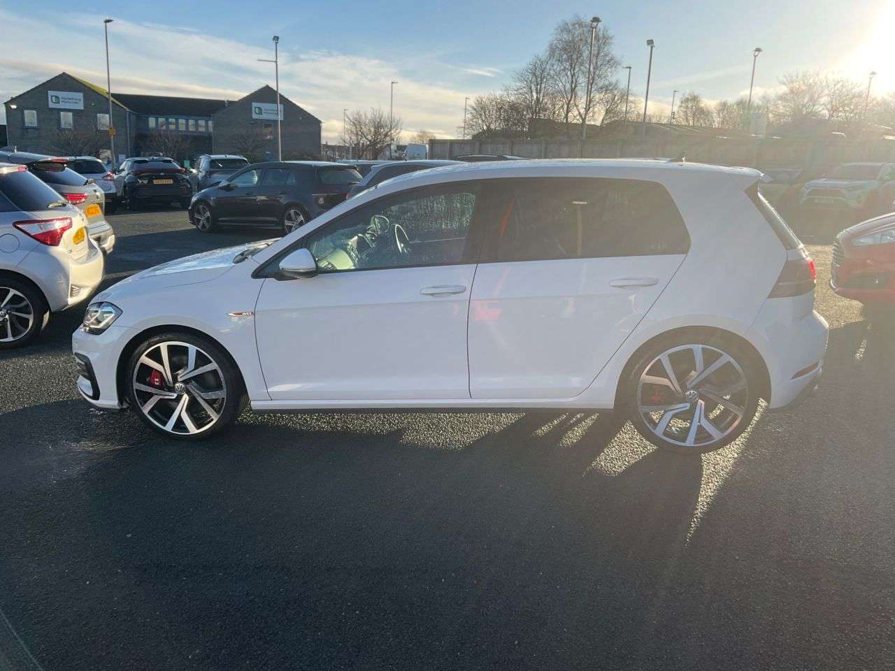2018 VOLKSWAGEN GOLF 2018 VOLKSWAGEN GOLF