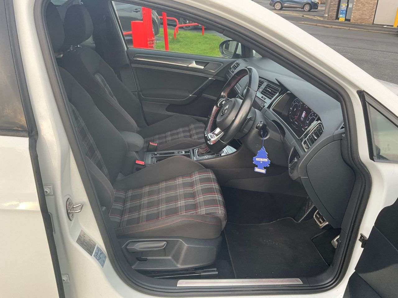 2018 VOLKSWAGEN GOLF 2018 VOLKSWAGEN GOLF