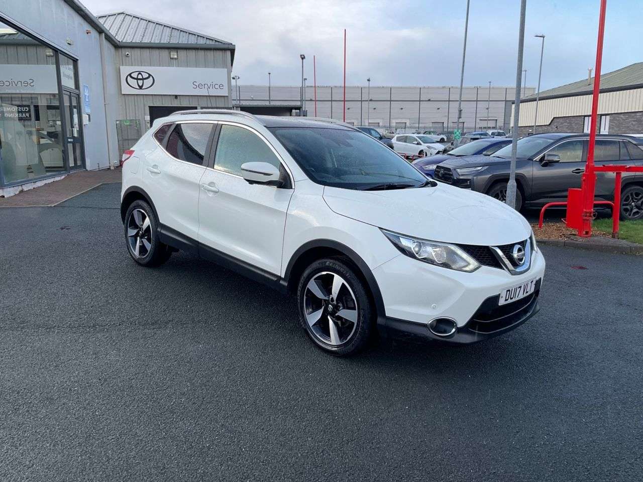 A 2017 NISSAN QASHQAI 1.5 dCi N-Connecta SUV 5dr Diesel Manual 2WD Euro 6 (s/s) (110 ps) Camera N A 2017 NISSAN QASHQAI 1.5 dCi N-Connecta SUV 5dr Diesel Manual 2WD Euro 6 (s/s) (110 ps) Camera N
