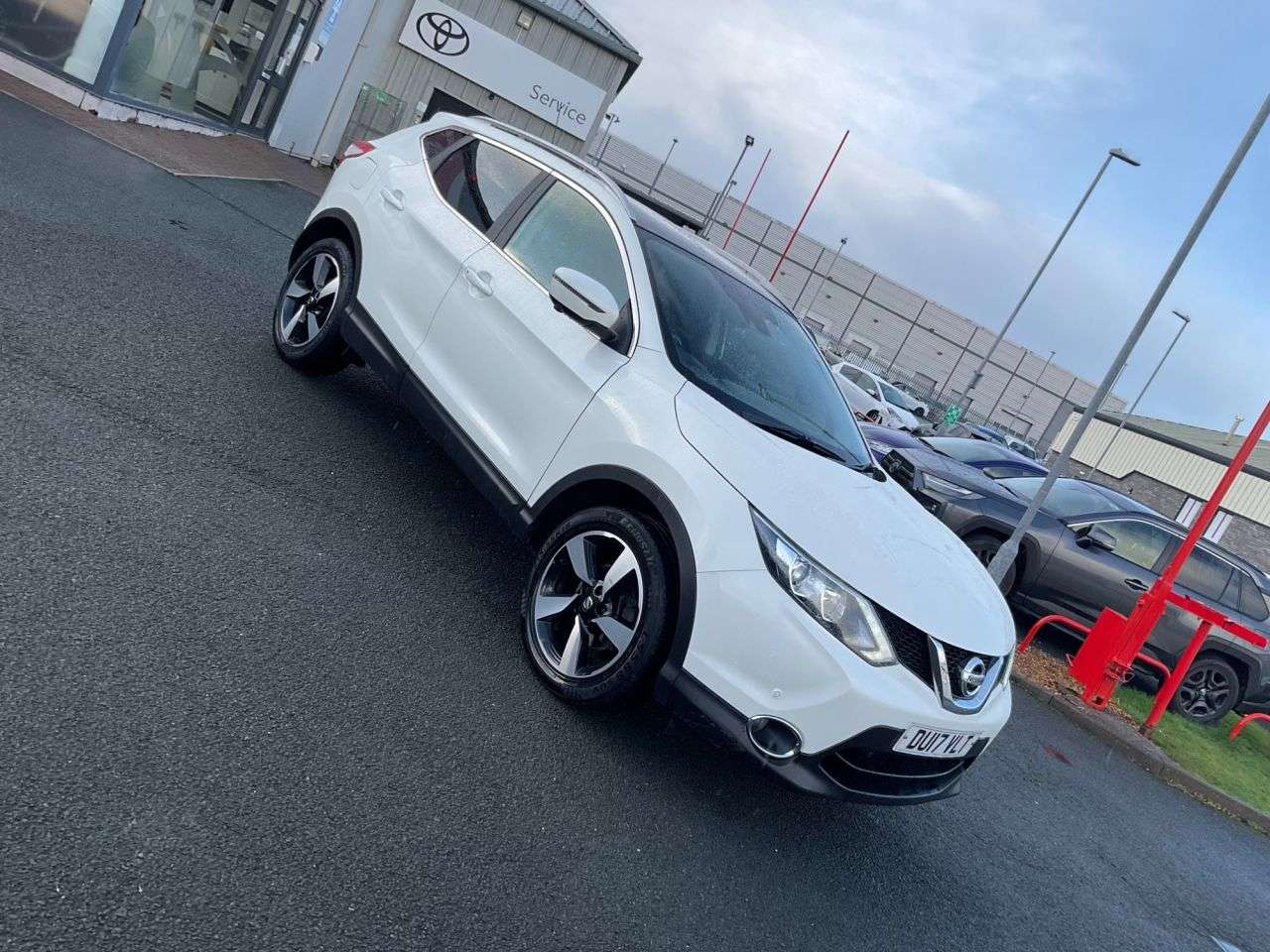 A 2017 NISSAN QASHQAI 1.5 dCi N-Connecta SUV 5dr Diesel Manual 2WD Euro 6 (s/s) (110 ps) Camera N A 2017 NISSAN QASHQAI 1.5 dCi N-Connecta SUV 5dr Diesel Manual 2WD Euro 6 (s/s) (110 ps) Camera N