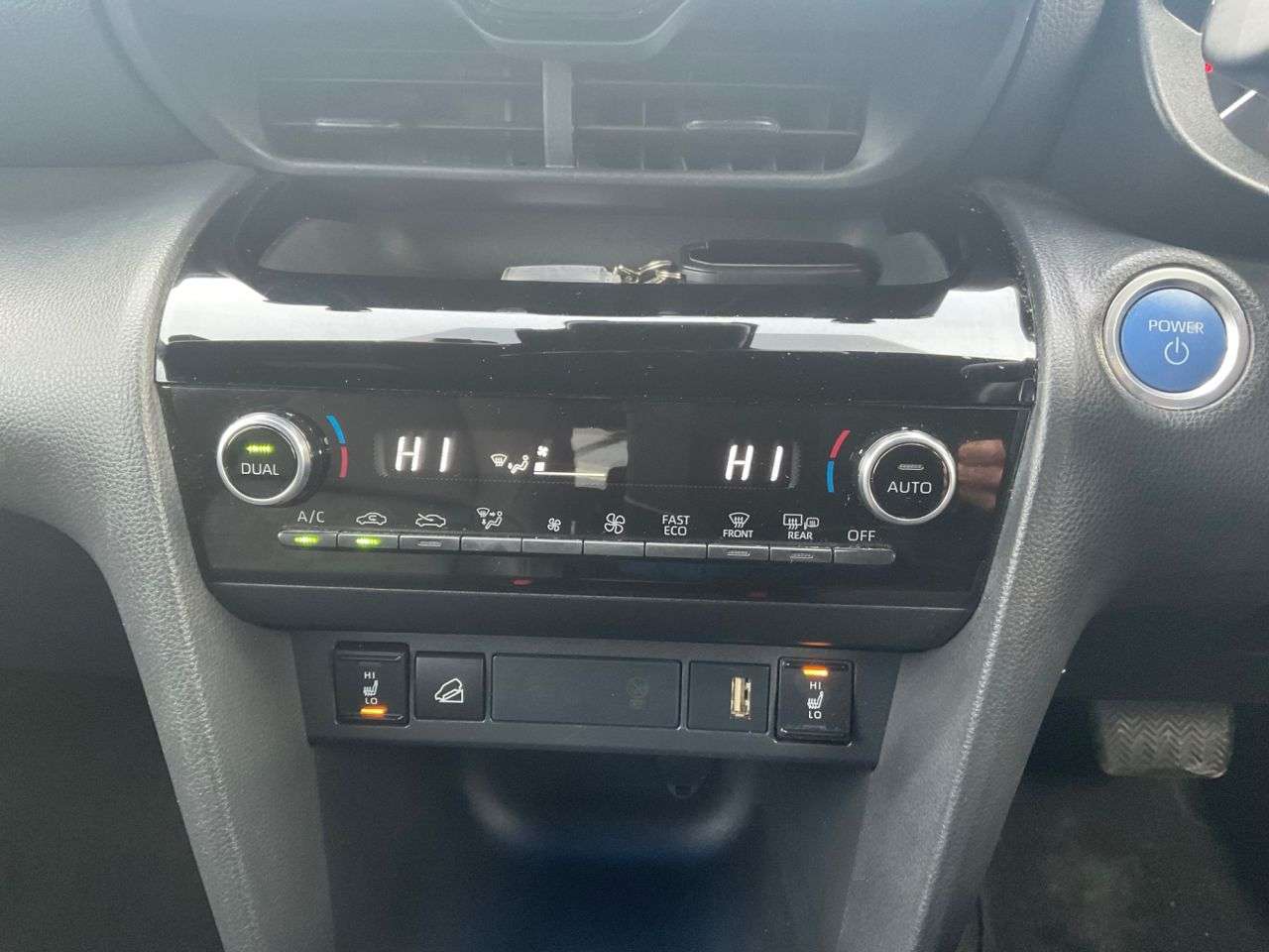 2022 TOYOTA YARIS CROSS 2022 TOYOTA YARIS CROSS