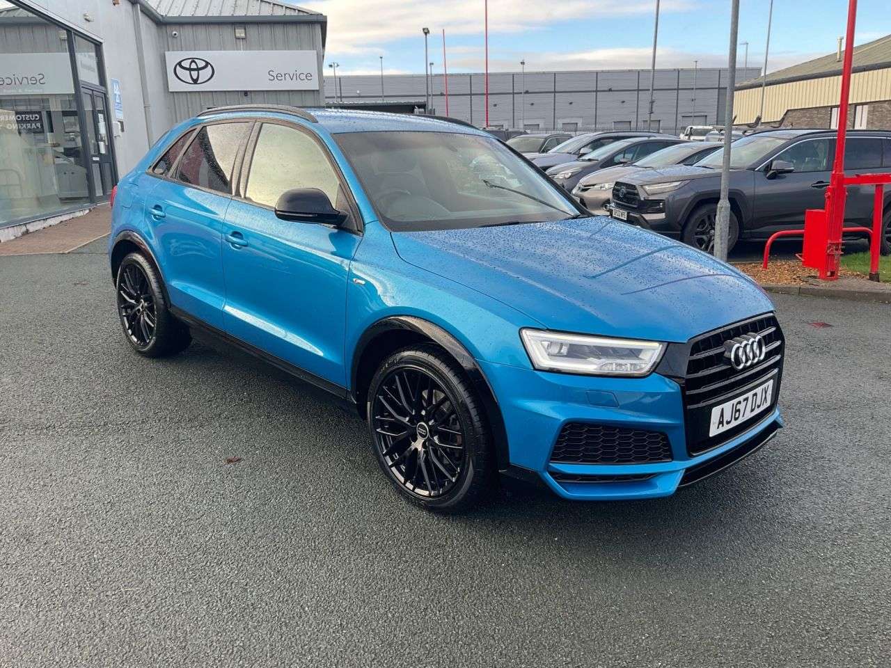 A 2018 AUDI Q3 2.0 TDI Black Edition SUV 5dr Diesel Manual quattro Euro 6 (s/s) (184 ps) A 2018 AUDI Q3 2.0 TDI Black Edition SUV 5dr Diesel Manual quattro Euro 6 (s/s) (184 ps)