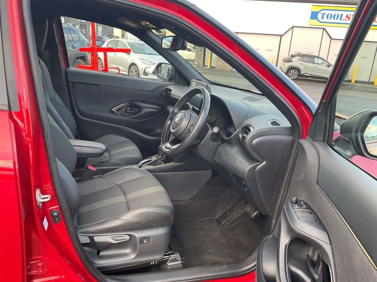 2022 TOYOTA YARIS CROSS 2022 TOYOTA YARIS CROSS