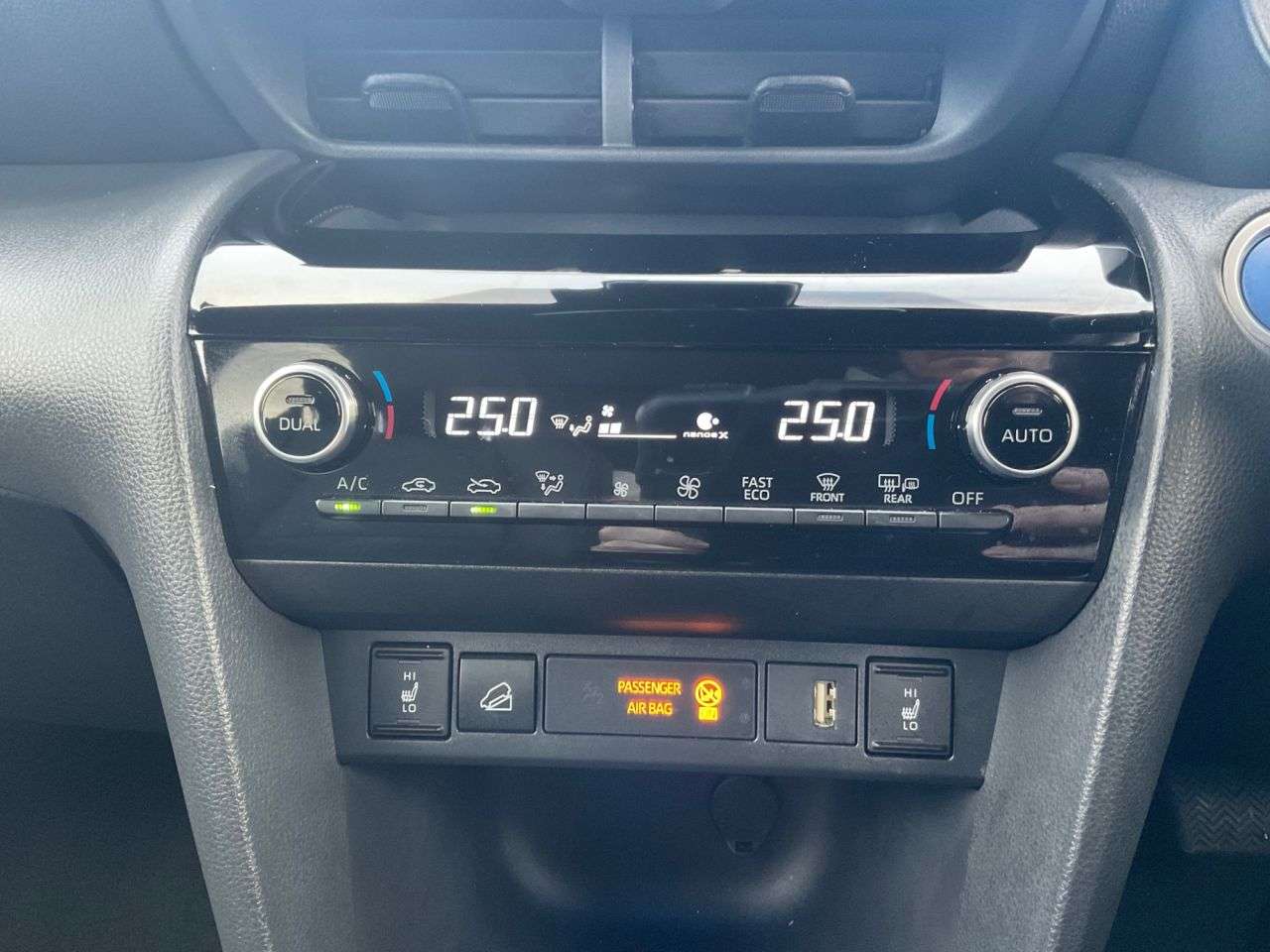 2022 TOYOTA YARIS CROSS 2022 TOYOTA YARIS CROSS