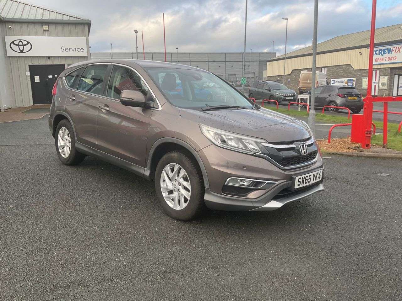 A 2015 HONDA CR-V 1.6 i-DTEC SE SUV 5dr Diesel Manual 4WD Euro 6 (s/s) (160 ps) A 2015 HONDA CR-V 1.6 i-DTEC SE SUV 5dr Diesel Manual 4WD Euro 6 (s/s) (160 ps)