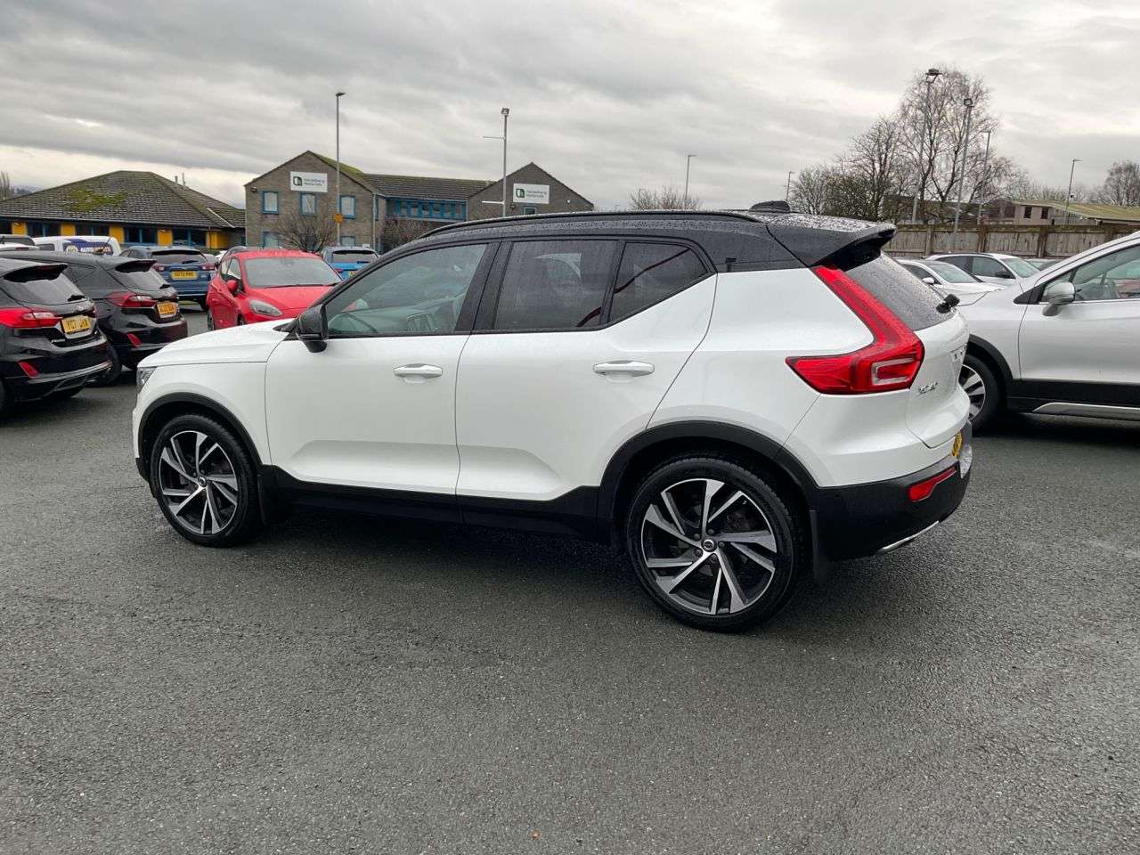 2018 VOLVO XC40 2018 VOLVO XC40