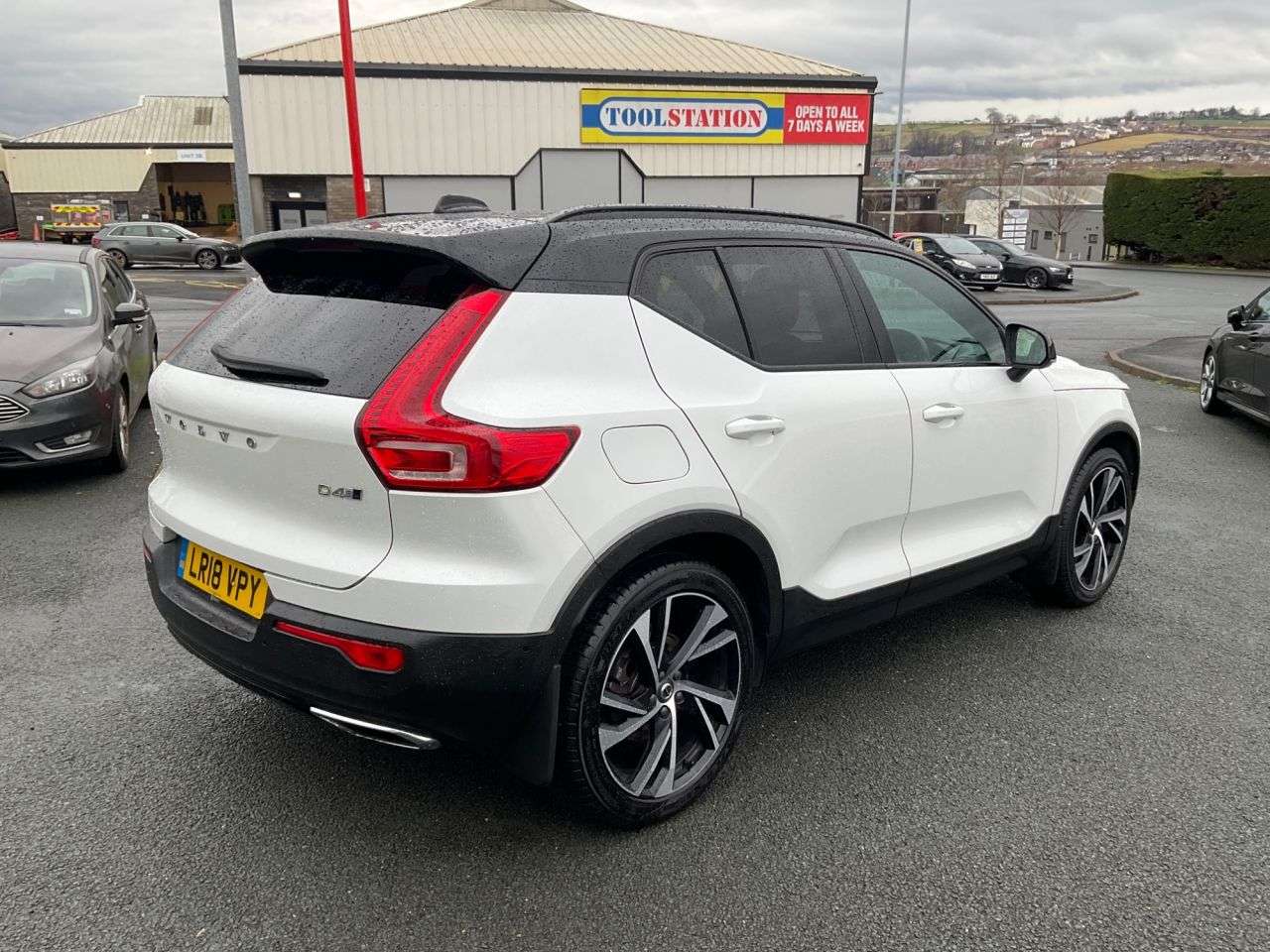 2018 VOLVO XC40 2018 VOLVO XC40