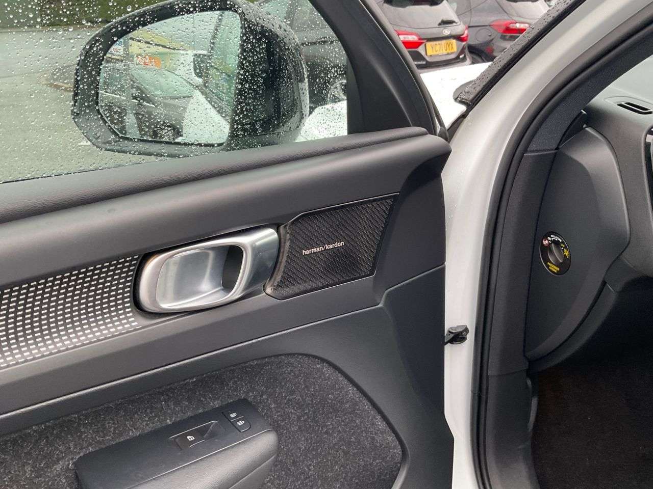 2018 VOLVO XC40 2018 VOLVO XC40