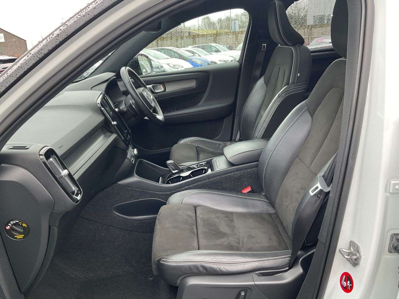 2018 VOLVO XC40 2018 VOLVO XC40