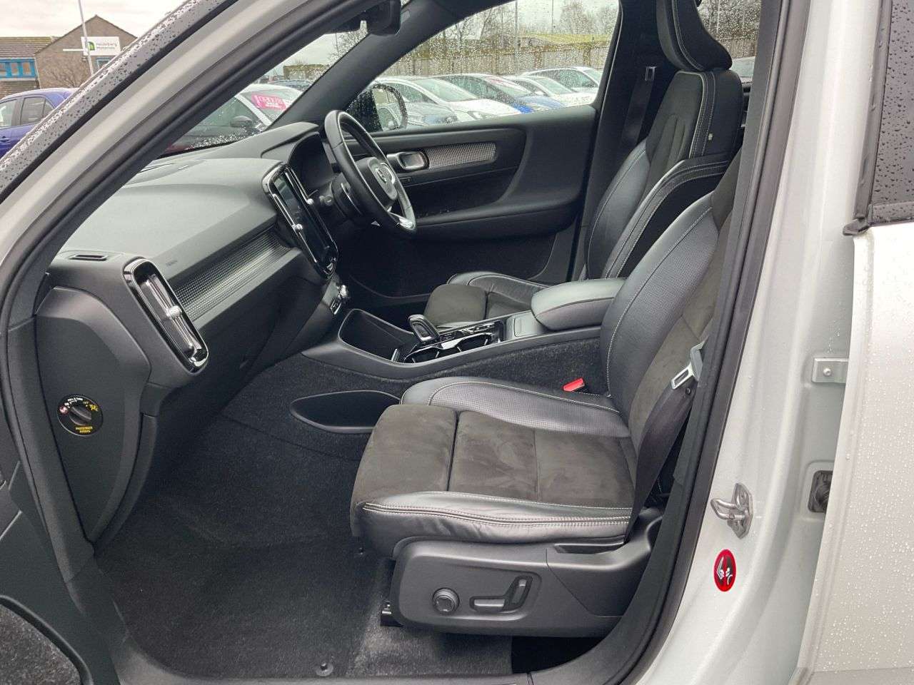 2018 VOLVO XC40 2018 VOLVO XC40