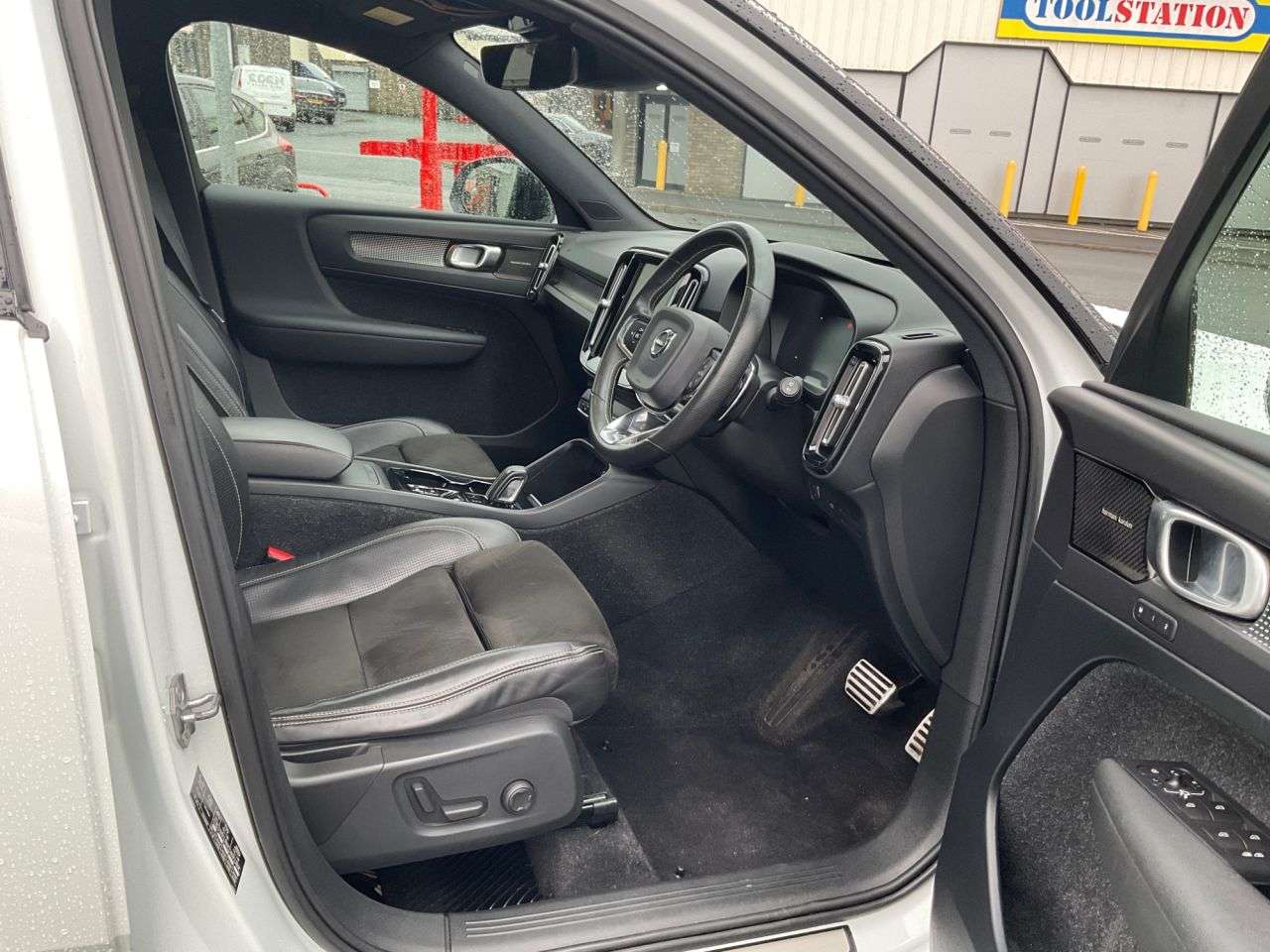 2018 VOLVO XC40 2018 VOLVO XC40