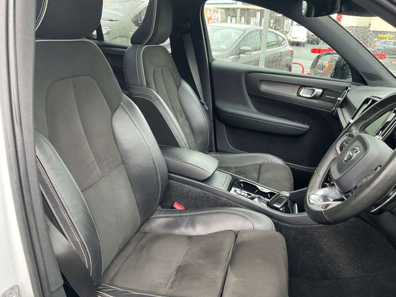 2018 VOLVO XC40 2018 VOLVO XC40