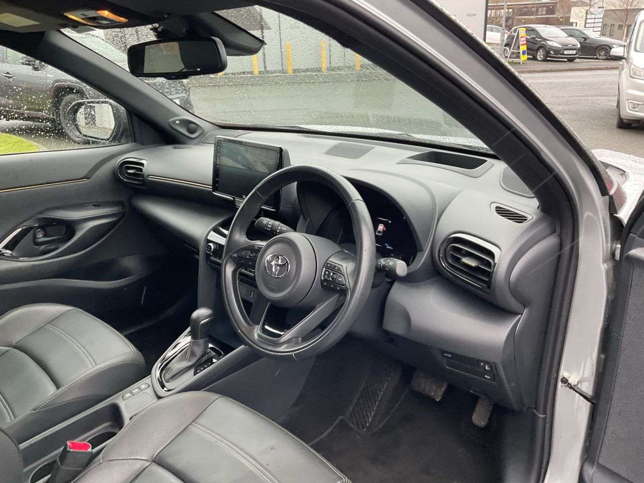 2022 TOYOTA YARIS CROSS 2022 TOYOTA YARIS CROSS