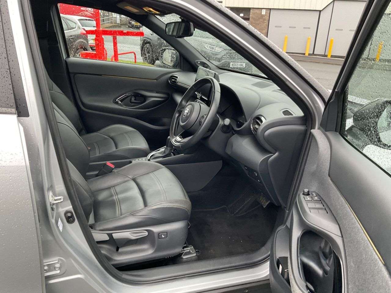 2022 TOYOTA YARIS CROSS 2022 TOYOTA YARIS CROSS