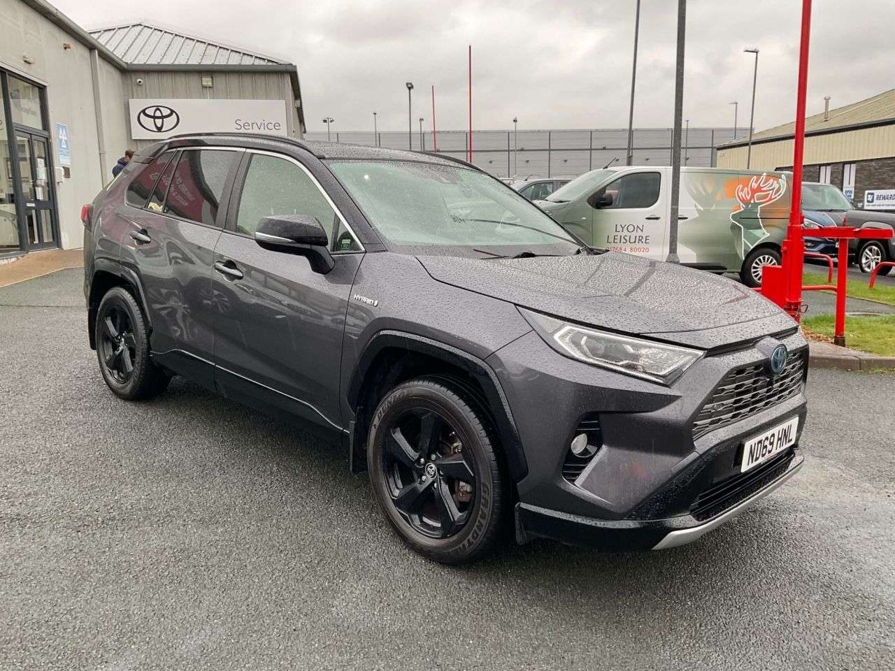 A 2020 TOYOTA RAV4 2.5 VVT-h Dynamic SUV 5dr Petrol Hybrid CVT 4WD Euro 6 (s/s) (222 ps) A 2020 TOYOTA RAV4 2.5 VVT-h Dynamic SUV 5dr Petrol Hybrid CVT 4WD Euro 6 (s/s) (222 ps)