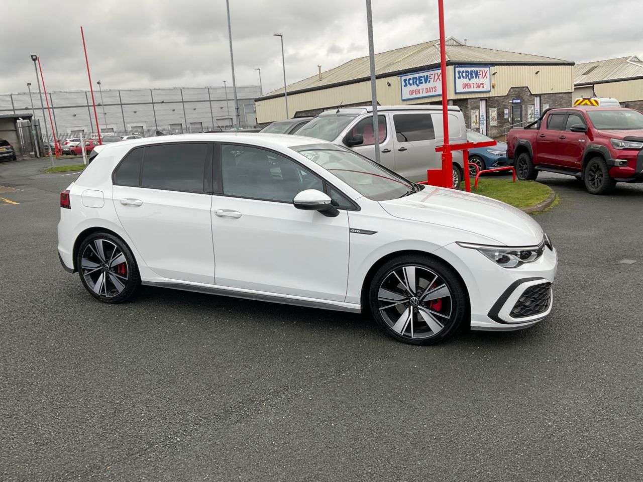 A 2020 VOLKSWAGEN GOLF 2.0 TDI GTD Hatchback 5dr Diesel DSG Euro 6 (s/s) (200 ps) A 2020 VOLKSWAGEN GOLF 2.0 TDI GTD Hatchback 5dr Diesel DSG Euro 6 (s/s) (200 ps)