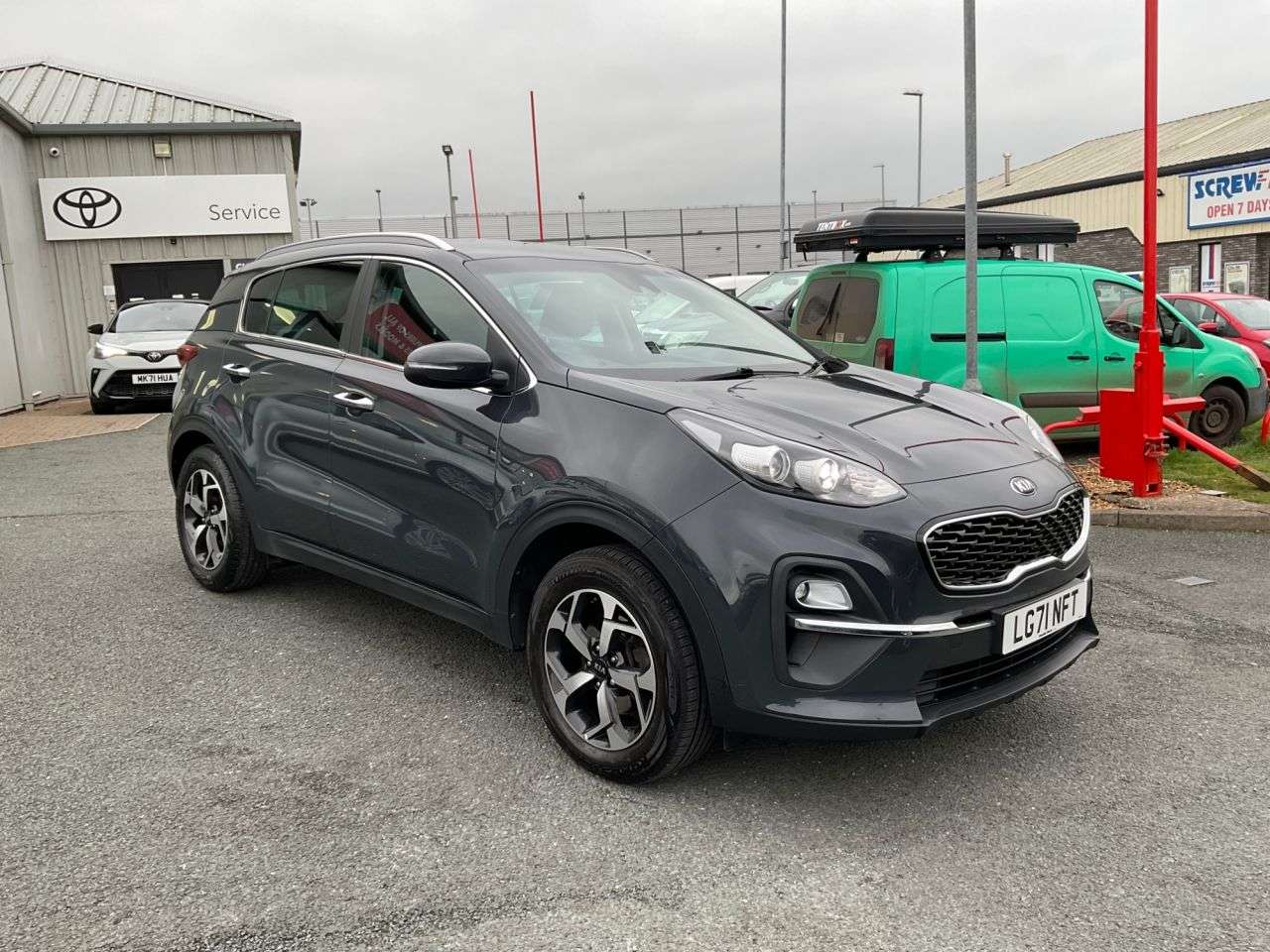 A 2021 KIA SPORTAGE 1.6 GDi 2 GPF SUV 5dr Petrol Manual Euro 6 (s/s) (130 bhp) A 2021 KIA SPORTAGE 1.6 GDi 2 GPF SUV 5dr Petrol Manual Euro 6 (s/s) (130 bhp)