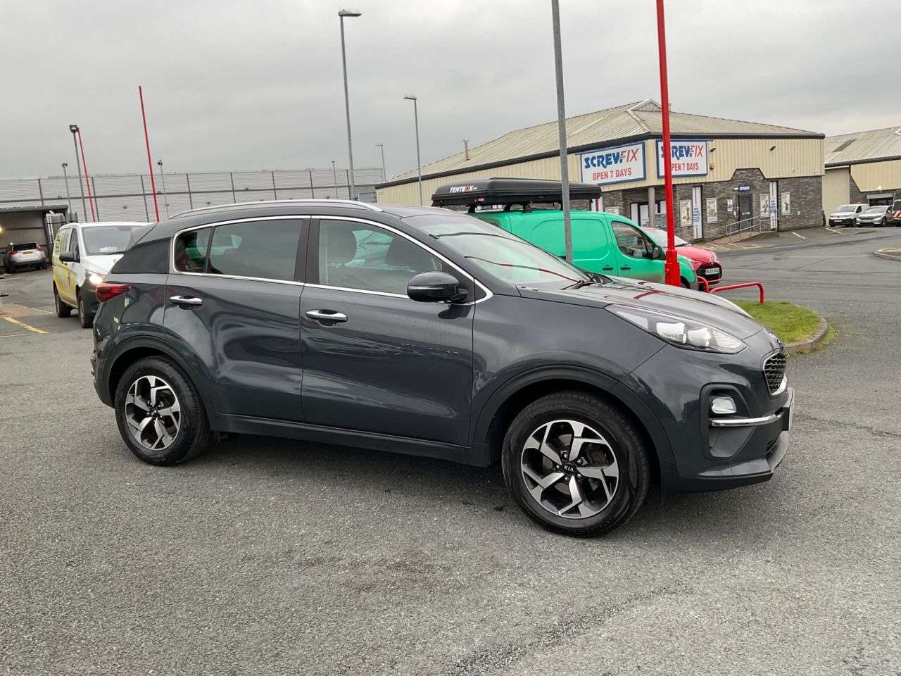 A 2021 KIA SPORTAGE 1.6 GDi 2 GPF SUV 5dr Petrol Manual Euro 6 (s/s) (130 bhp) A 2021 KIA SPORTAGE 1.6 GDi 2 GPF SUV 5dr Petrol Manual Euro 6 (s/s) (130 bhp)