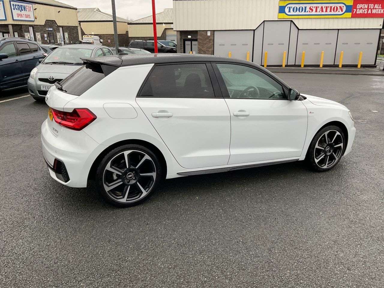 2021 AUDI A1 2021 AUDI A1