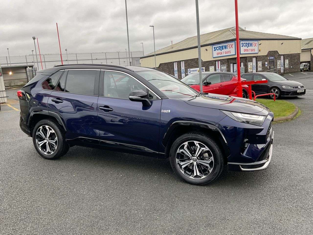 A 2022 TOYOTA RAV4 2.5 VVT 18.1kWh Dynamic SUV 5dr Petrol Plug-in Hybrid CVT 4WD Euro 6 (s/s) A 2022 TOYOTA RAV4 2.5 VVT 18.1kWh Dynamic SUV 5dr Petrol Plug-in Hybrid CVT 4WD Euro 6 (s/s)