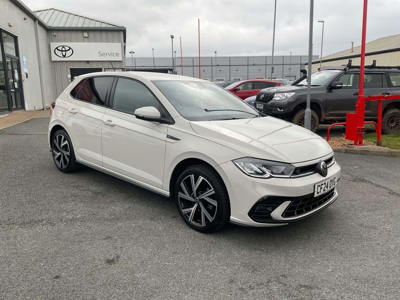 A 2024 VOLKSWAGEN POLO 1.0 TSI R-Line Hatchback 5dr Petrol DSG Euro 6 (s/s) (115 ps) A 2024 VOLKSWAGEN POLO 1.0 TSI R-Line Hatchback 5dr Petrol DSG Euro 6 (s/s) (115 ps)