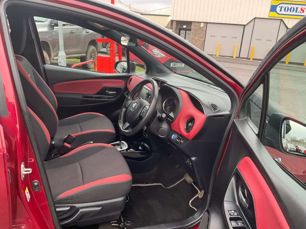 2023 TOYOTA YARIS 2023 TOYOTA YARIS